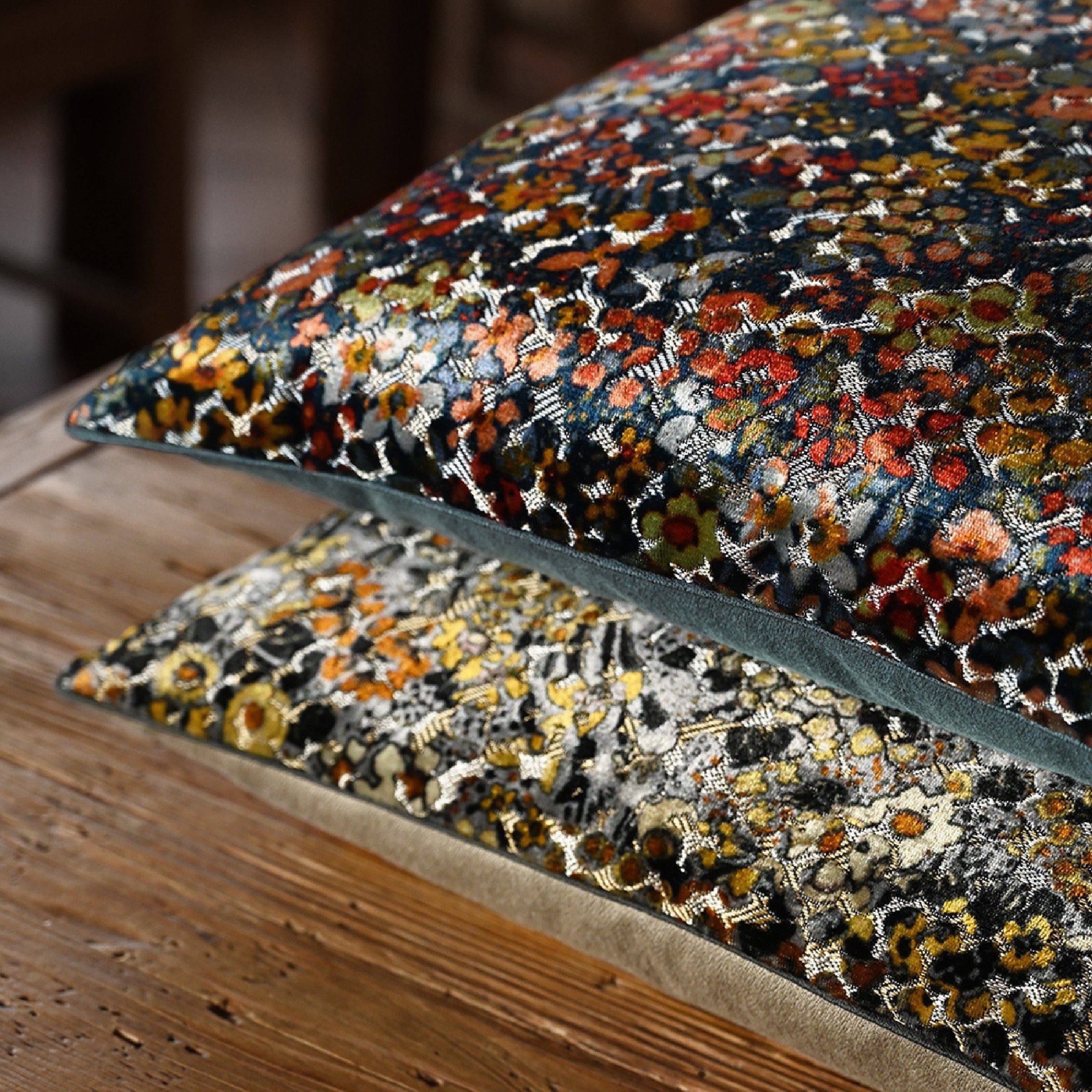 537777