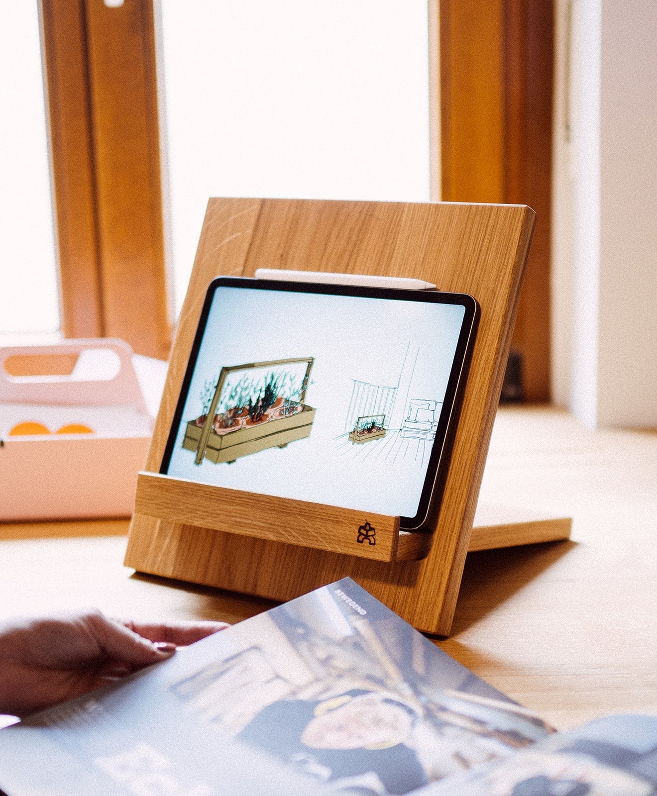 Buchständer Holz PAUKER